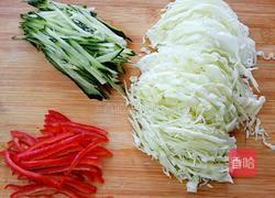 凉拌包菜丝的做法图解2