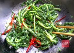 香酥翠茼蒿的做法图解4