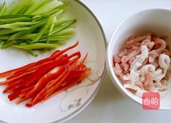 芹菜炒肉丝的做法图解2