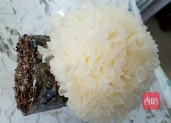 银耳莲子红枣糖水的做法图解1