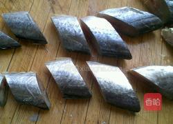 干烧鲅鱼的做法图解1