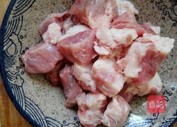 牛肉洋葱馅饺子的做法图解1