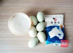 自制出油咸鸭蛋的做法图解1