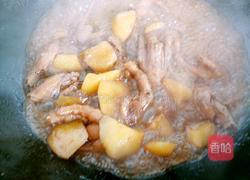 鸡爪炖土豆的做法图解13