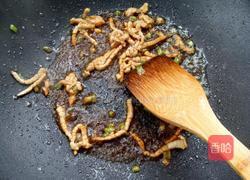 瘦肉丝炒黄瓜的做法图解1