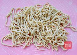 手工鸡蛋面的做法图解8