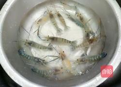 蒜香大头虾的做法图解1