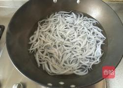 银鱼鸡蛋汤的做法图解3