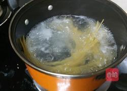 黑椒牛柳炒意面的做法图解5