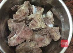 冬瓜薏米煲猪骨的做法图解3