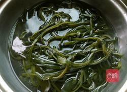 凉拌香辣海带丝的做法图解1