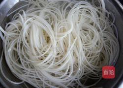 麻辣米线的做法图解1