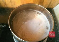 西红柿炒面的做法图解1