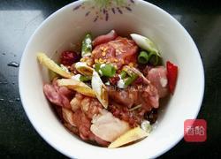 仔姜炒鸡的做法图解1