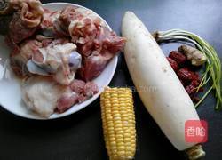 筒子骨萝卜汤的做法图解1