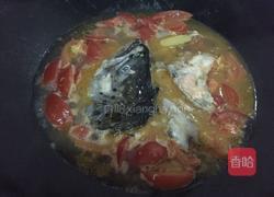 番茄三文鱼头汤的做法图解6