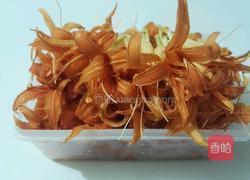 鲜黄花菜炒肉丝的做法图解1