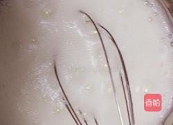 电饭煲戚风蛋糕的做法图解4