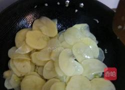 孜然土豆的做法图解2