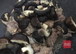 香菇排骨的做法图解10