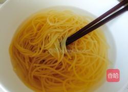 茄汁意面的做法图解2