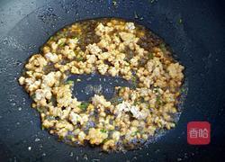 玉米粒炒肉末的做法图解4