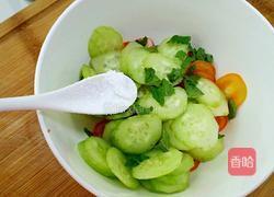 黄瓜沙拉的做法图解4