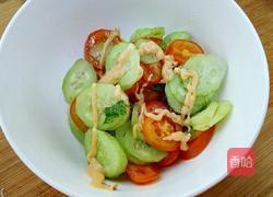 黄瓜沙拉的做法图解7