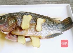 煎罗非鱼的做法图解3