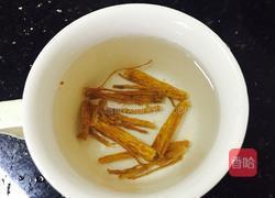 当归百合鸡蛋红糖水的做法图解1