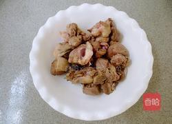 酸萝卜老鸭汤火锅的做法图解1