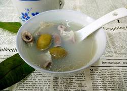 青橄榄炖猪粉肠