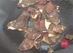 芥蓝炒腊牛肉的做法图解5