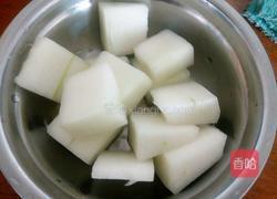 冬瓜薏米猪骨汤的做法图解3