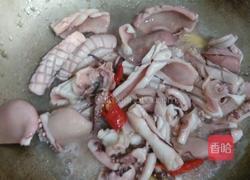 韭菜炒墨鱼的做法图解5