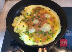 火腿肠煎蛋的做法图解4