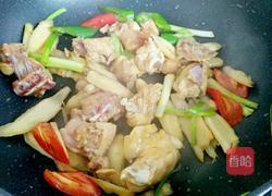 嫩姜炒鸡块的做法图解7