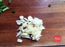 家常炒魔芋豆腐的做法图解3