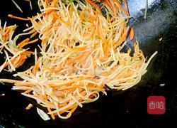 胡萝卜炒土豆的做法图解8