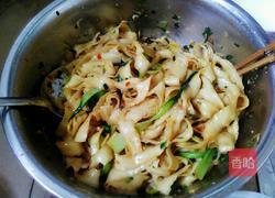 涼拌手搟面的做法圖解12