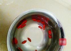 牛骨萝卜汤的做法图解1