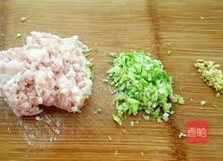 茄子肉包子的做法图解5