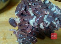 尖椒爆鸡心的做法图解1