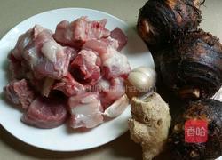 芋头炖排骨的做法图解1