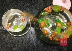 薄荷玫瑰花茶的做法图解3