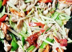 双椒炒猪肉的做法图解5