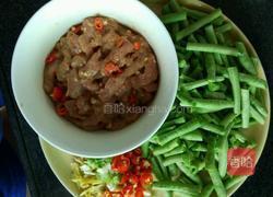 长豆角炒肉的做法图解2