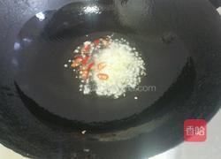 葱爆海瓜子的做法图解3