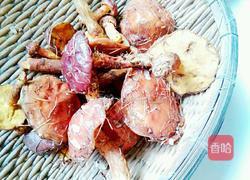 清炒松蘑的做法图解1