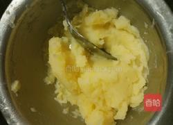 炸土豆饼的做法图解1